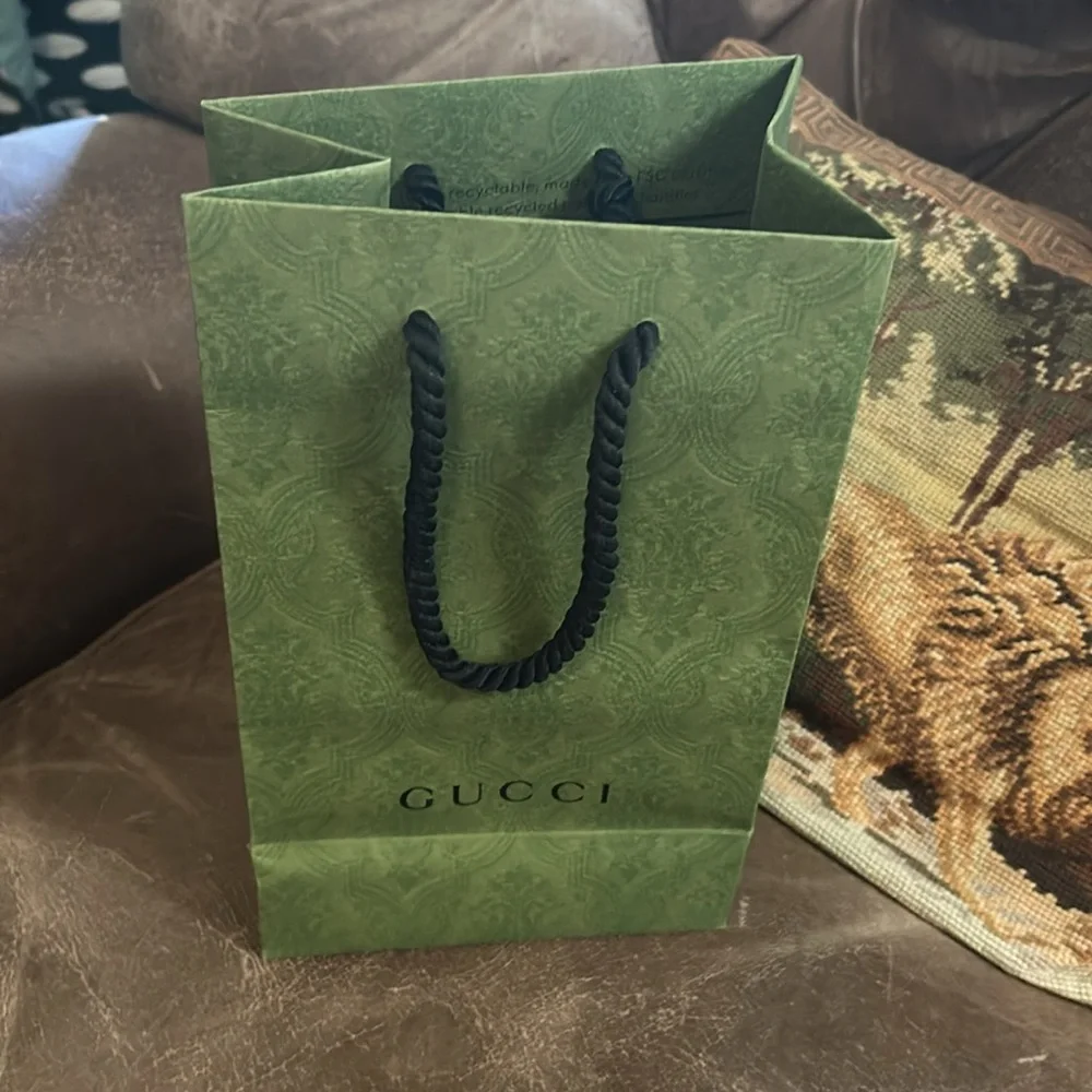 Gucci Gift‎ Bag Green 11’X 6.5’. W/Cord Handles EUC